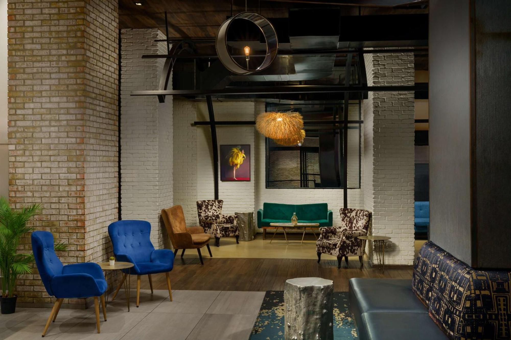 Doubletree By Hilton New York Times Square West Hotel Екстериор снимка